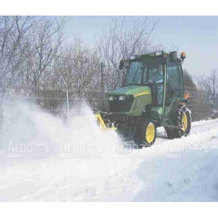Снегоотбрасыватель для тракторов John Deere в Севастополе